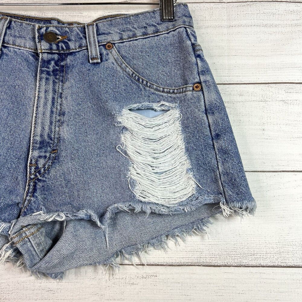 VINTAGE LEVI'S Shorts Women’s 7 Jr Blue Denim 950 Relaxed Fit Light Wash 90s - Picture 5 of 10